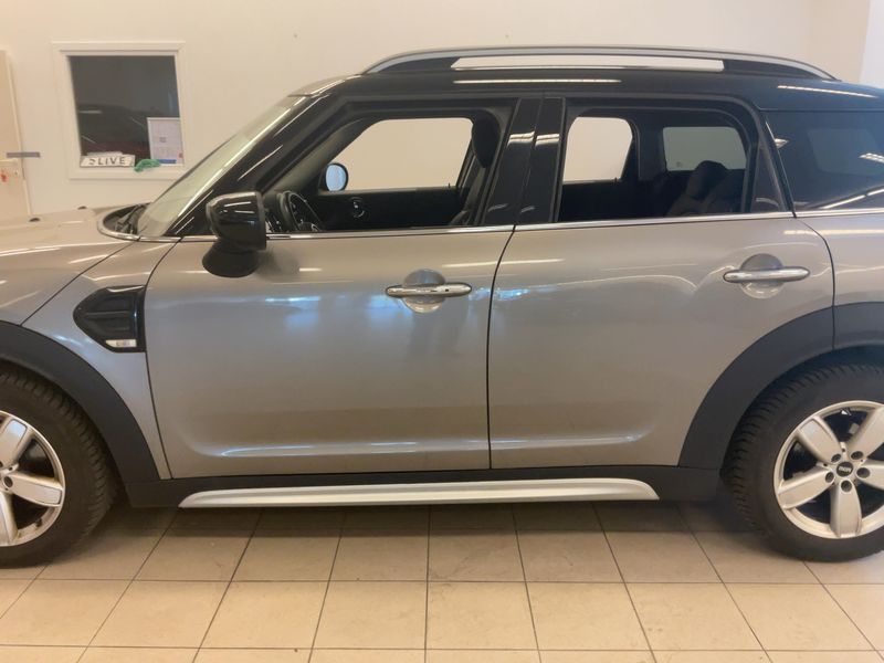 MINI Countryman Cooper D 2019 – снимка 4
