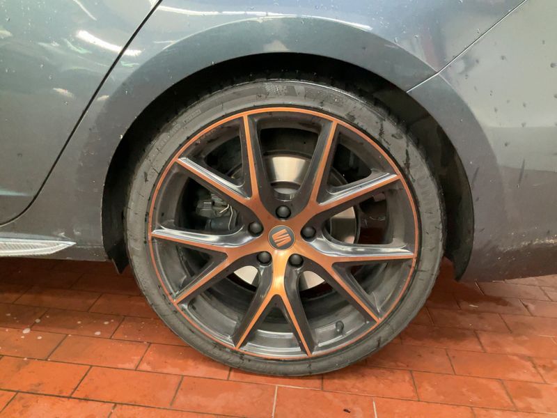 Seat Leon 2.0 TSI Cupra 300 4Drive R 2020 – снимка 5