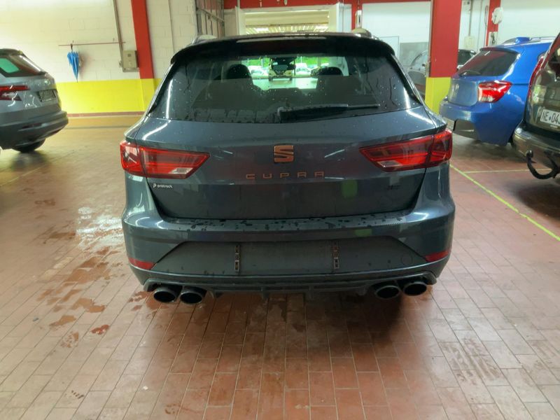 Seat Leon 2.0 TSI Cupra 300 4Drive R 2020 – снимка 7