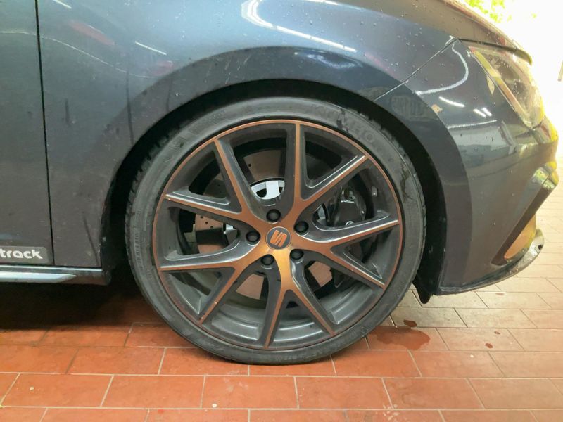 Seat Leon 2.0 TSI Cupra 300 4Drive R 2020 – снимка 11