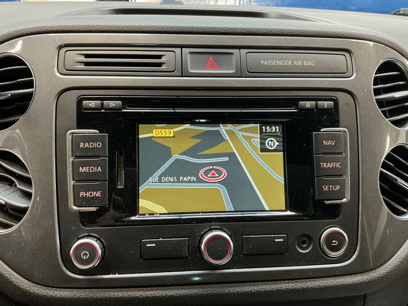 Volkswagen Tiguan 2.0 TDI Karat 4Motion BlueMotion Tech 2012 – снимка 41