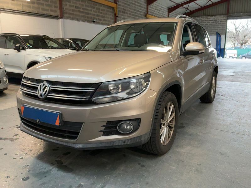 Volkswagen Tiguan 2.0 TDI Karat 4Motion BlueMotion Tech 2012 – снимка 1