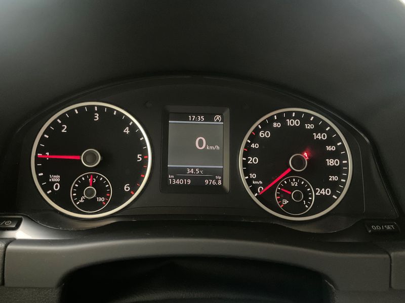 Volkswagen Tiguan 2.0 TDI Karat 4Motion BlueMotion Tech 2012 – снимка 18