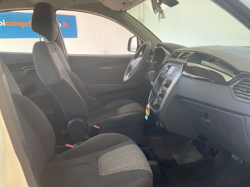Mahindra KUV 100 1.2 K6+ 2018 – снимка 3