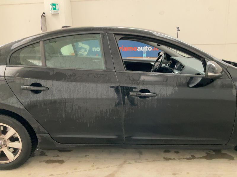 Volvo S60 1.6 D2 Kinetic 2012 – снимка 10