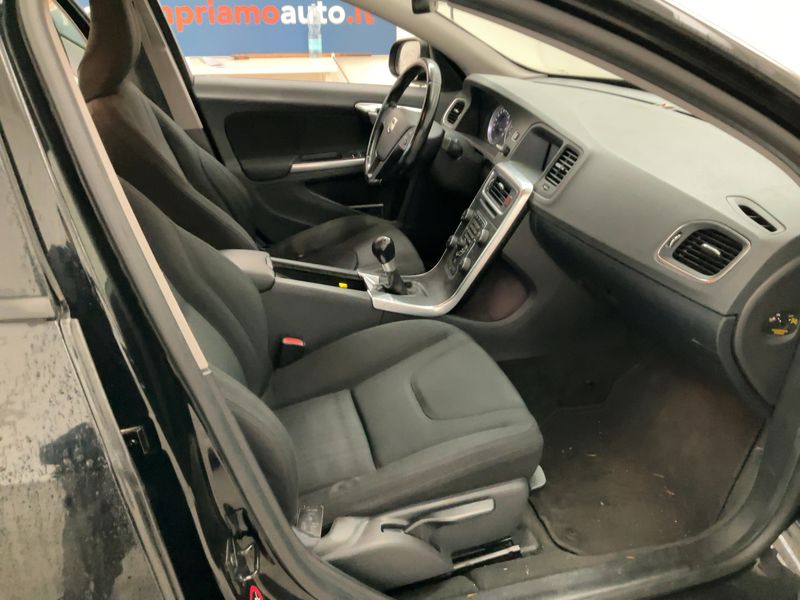 Volvo S60 1.6 D2 Kinetic 2012 – снимка 16