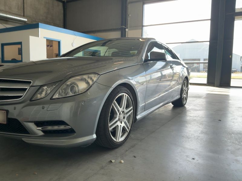 Mercedes-Benz E-Klasse E 220 CDI BlueEfficiency Avantgarde 2012 – снимка 2
