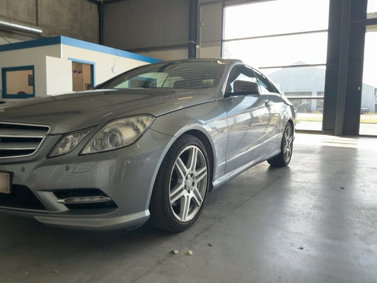 Mercedes-Benz E-Klasse E 220 CDI BlueEfficiency Avantgarde 2012 – снимка 2