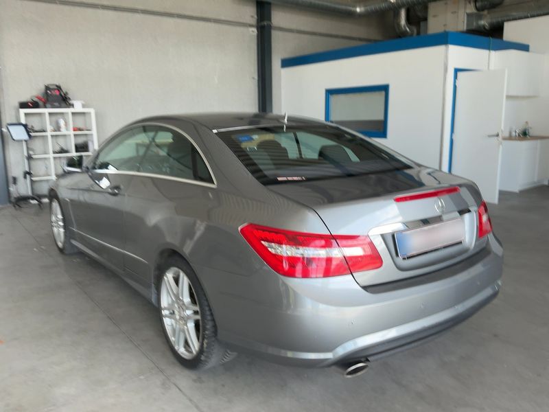 Mercedes-Benz E-Klasse E 220 CDI BlueEfficiency Avantgarde 2012 – снимка 3
