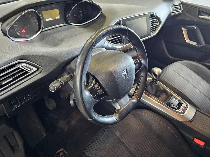 Peugeot 308 2.0 Blue-HDi Allure 2015 – снимка 22