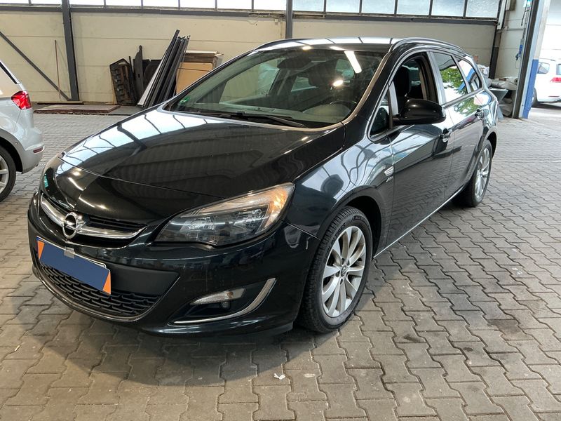 Opel Astra 2.0 CDTI Active 2013 – снимка 1
