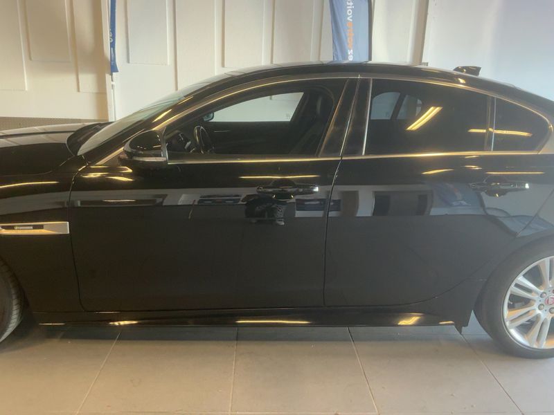 Jaguar XE 20d R-Sport 2017 – снимка 4