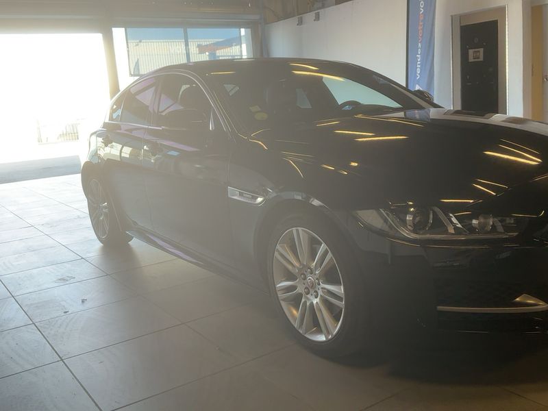 Jaguar XE 20d R-Sport 2017 – снимка 12