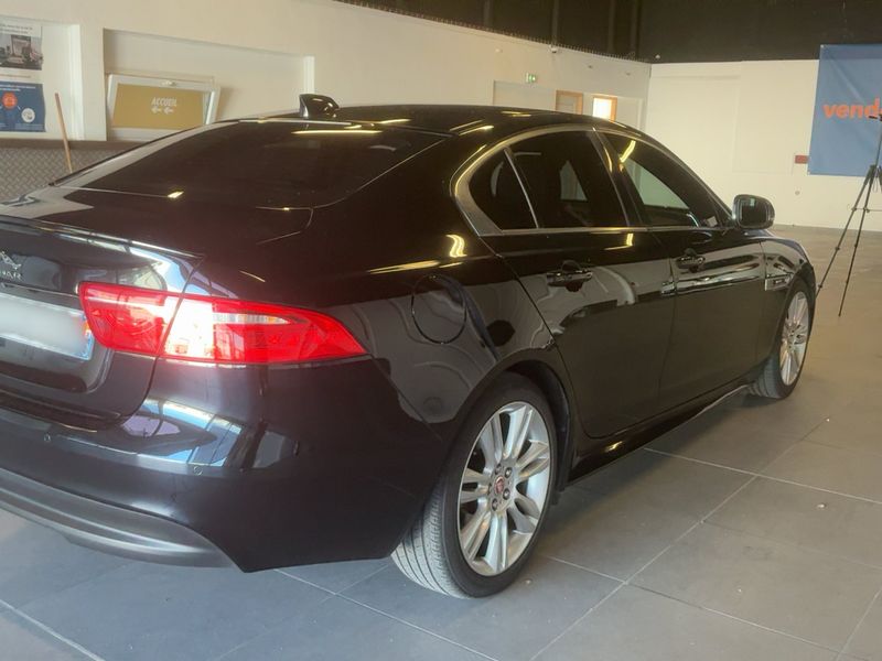 Jaguar XE 20d R-Sport 2017 – снимка 8