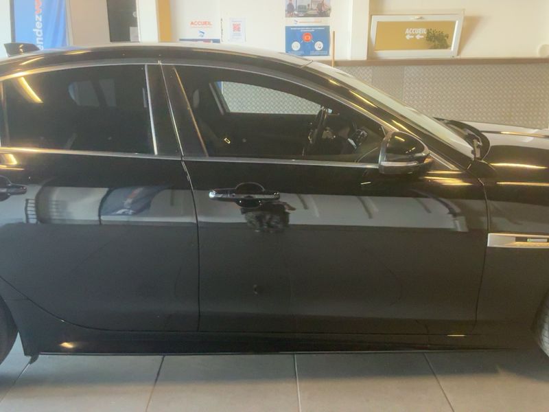 Jaguar XE 20d R-Sport 2017 – снимка 10