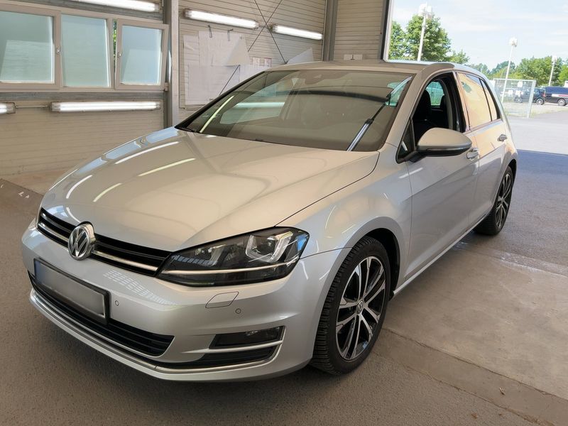 Volkswagen Golf VII 1.6 TDI Allstar BlueMotion Tech 2016 – снимка 1