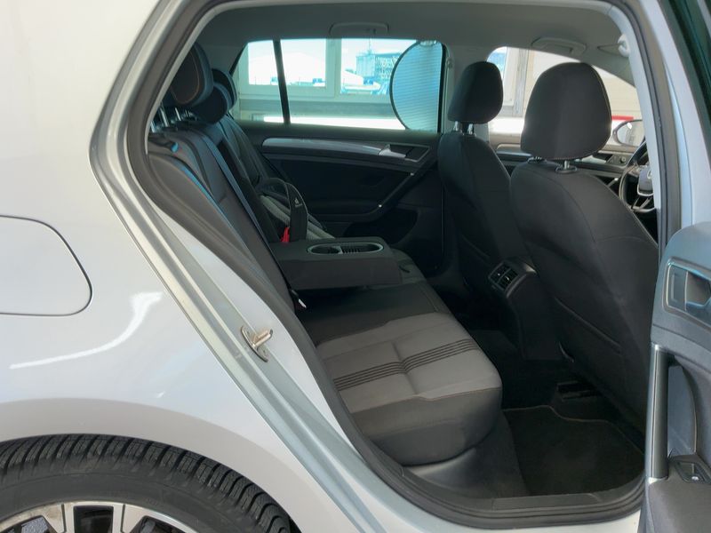 Volkswagen Golf VII 1.6 TDI Allstar BlueMotion Tech 2016 – снимка 19