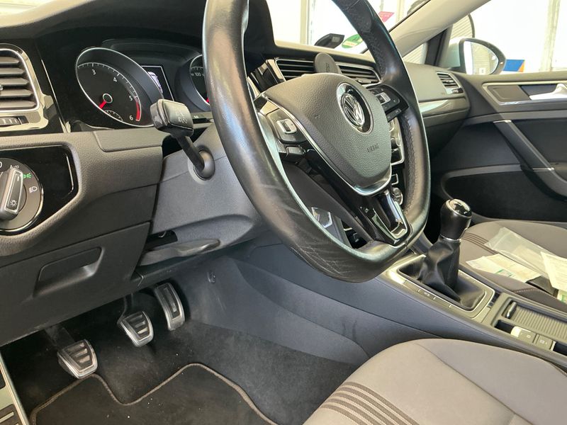 Volkswagen Golf VII 1.6 TDI Allstar BlueMotion Tech 2016 – снимка 24