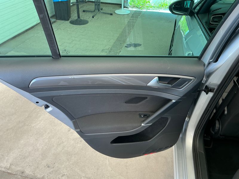 Volkswagen Golf VII 1.6 TDI Allstar BlueMotion Tech 2016 – снимка 22