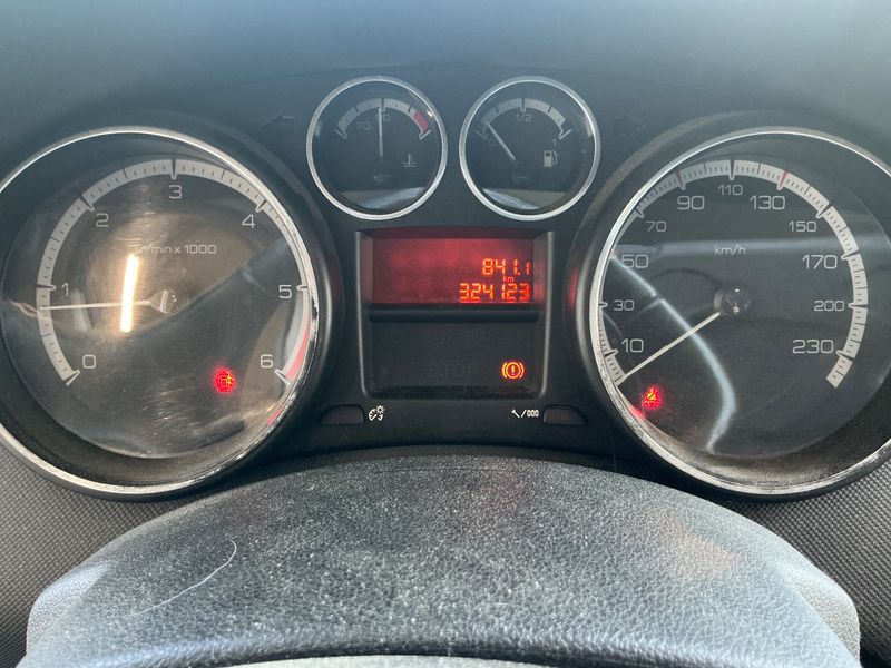 Peugeot 308 1.6 HDi Premium 2008 – снимка 4
