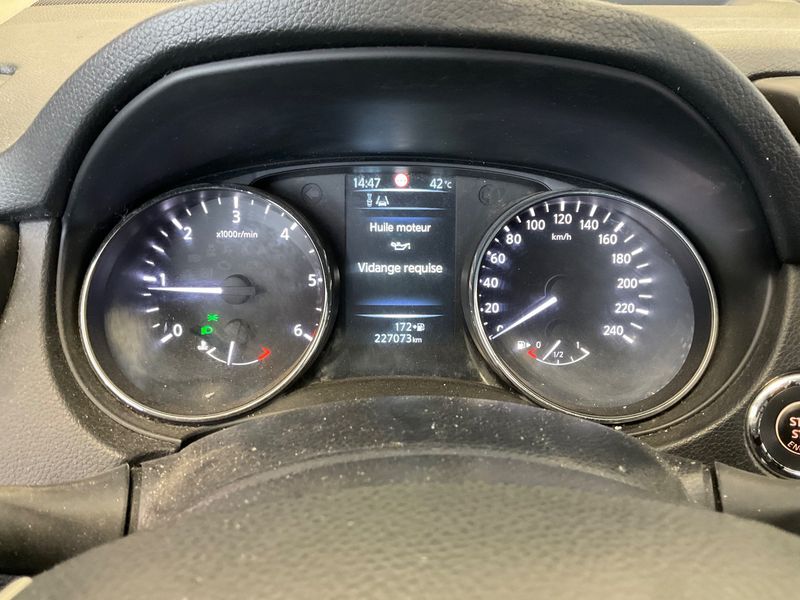 Nissan Qashqai 1.6 dCi Connect Edition 2015 – снимка 18