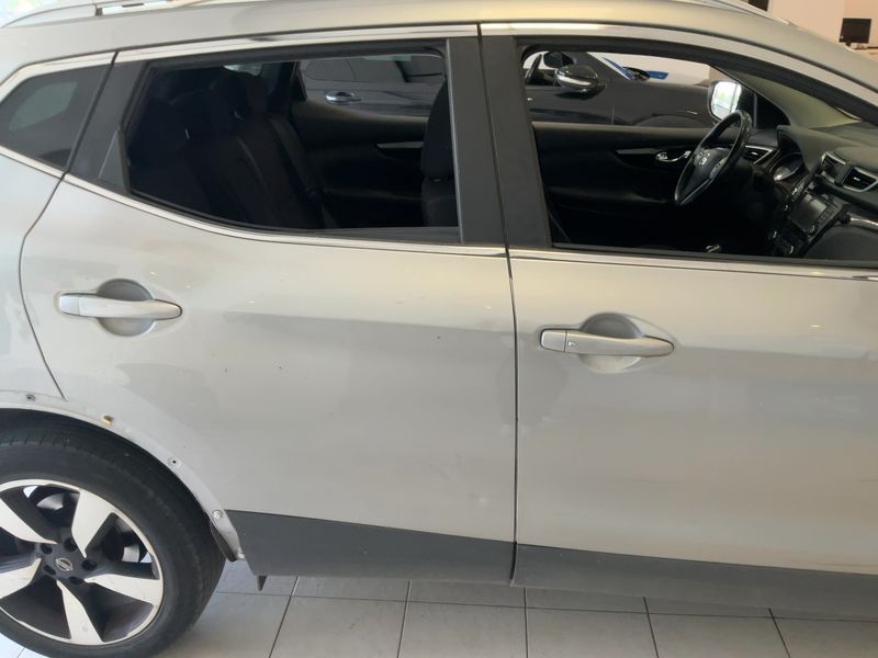 Nissan Qashqai 1.6 dCi Connect Edition 2015 – снимка 10