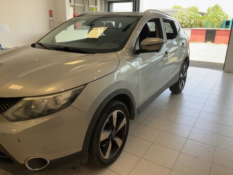 Nissan Qashqai 1.6 dCi Connect Edition 2015 – снимка 2