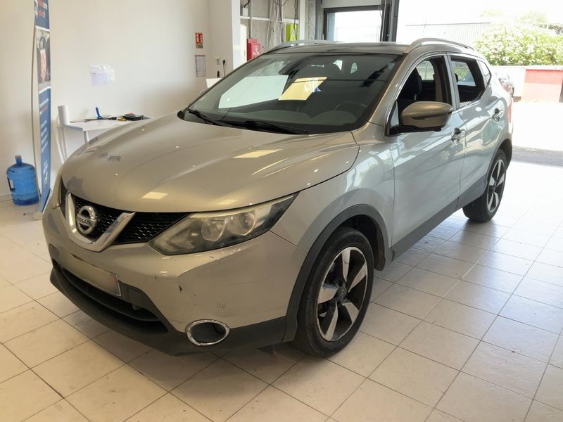 Nissan Qashqai 1.6 dCi Connect Edition 2015 – снимка 1