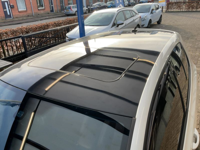 Volkswagen Golf VI 2.0 TSI R 2011 – снимка 13