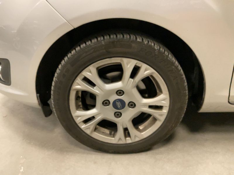 Ford Fiesta 1.5 TDCi SYNC Edition 2015 – снимка 3