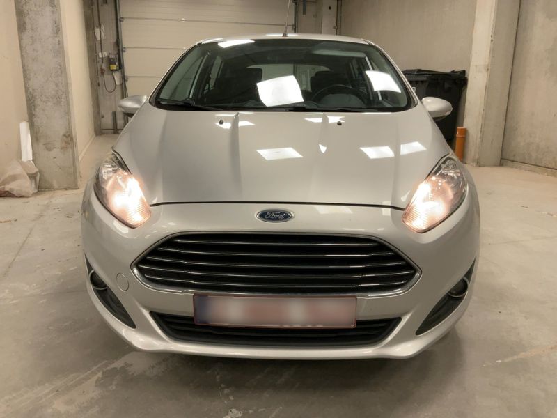 Ford Fiesta 1.5 TDCi SYNC Edition 2015 – снимка 14