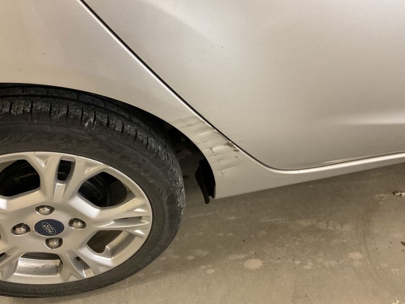 Ford Fiesta 1.5 TDCi SYNC Edition 2015 – снимка 22