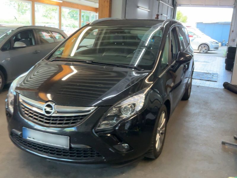 Opel Zafira Tourer 2.0 CDTI Innovation 2016 – снимка 1