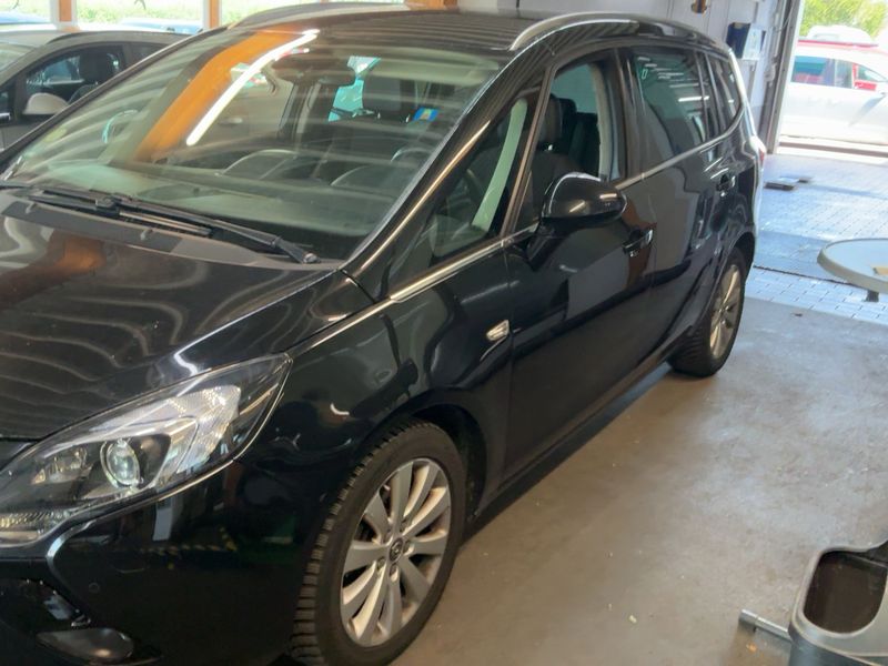 Opel Zafira Tourer 2.0 CDTI Innovation 2016 – снимка 2