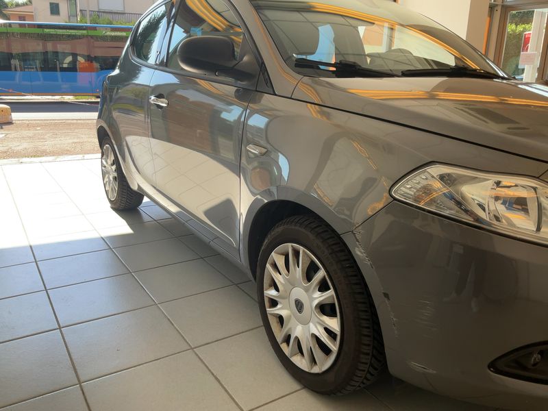 Lancia Ypsilon 1.2 Silver 2014 – снимка 12