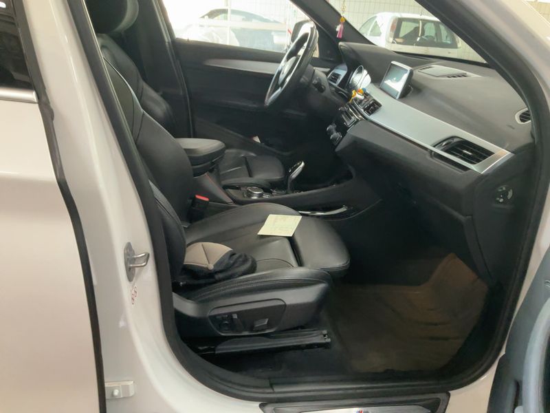 BMW X1 xDrive 20i M Sport 2018 – снимка 17