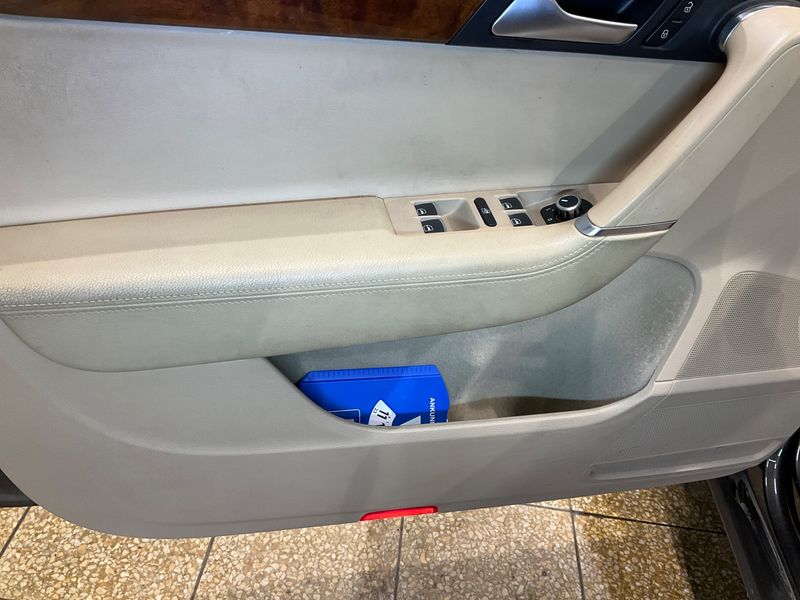 Volkswagen Passat 2.0 TDI Highline BlueMotion Tech 2013 – снимка 36