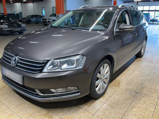 Volkswagen Passat 2.0 TDI Highline BlueMotion Tech 2013 – снимка 1