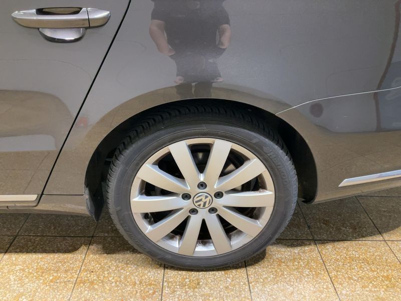 Volkswagen Passat 2.0 TDI Highline BlueMotion Tech 2013 – снимка 5