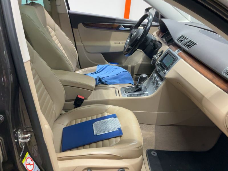 Volkswagen Passat 2.0 TDI Highline BlueMotion Tech 2013 – снимка 16