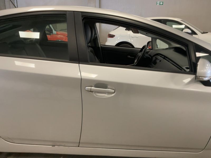 Toyota Prius 1.8 Executive 2010 – снимка 10