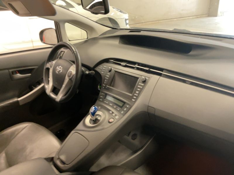 Toyota Prius 1.8 Executive 2010 – снимка 17
