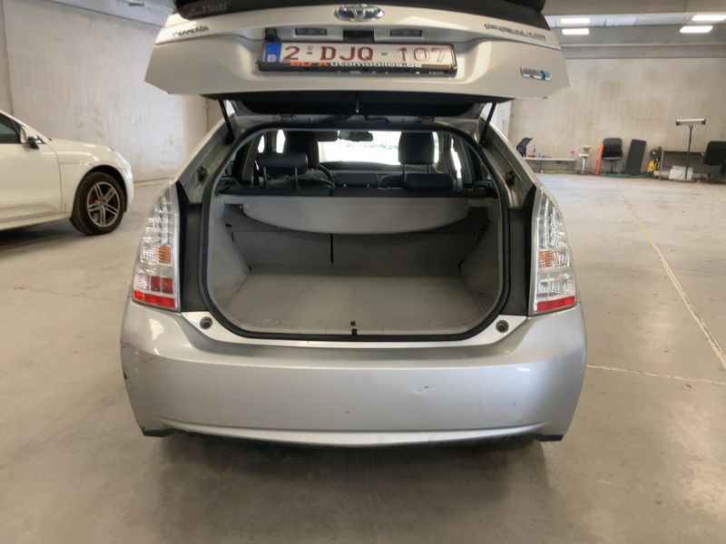 Toyota Prius 1.8 Executive 2010 – снимка 15