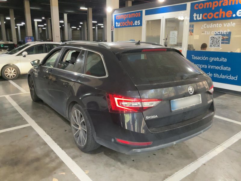 Skoda Superb 2.0 TDI Laurin & Klement 2018 – снимка 6