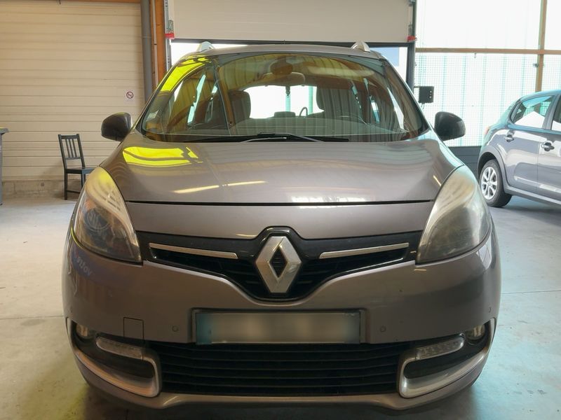 Renault Grand Scenic 1.6 dCi Energy Bose 2016 – снимка 14
