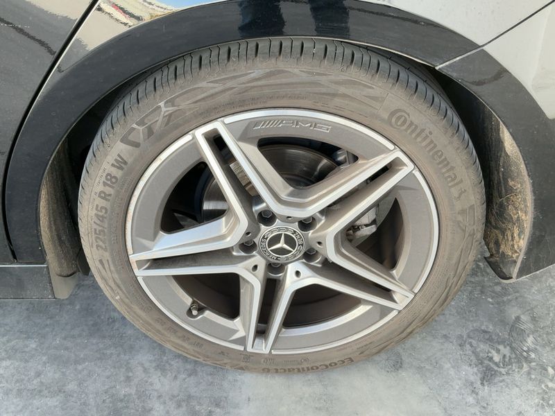 Mercedes-Benz A-Klasse A 180 d AMG Line 2023 – снимка 5