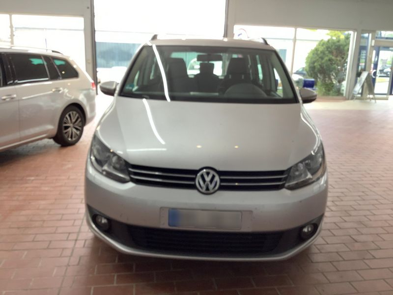 Volkswagen Touran 1.6 TDI Trendline BlueMotion Tech 2014 – снимка 14