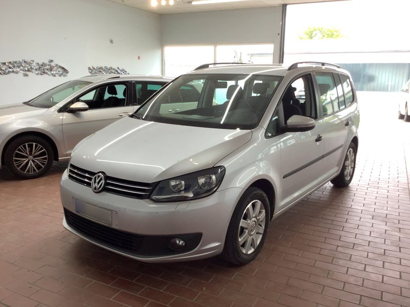 Volkswagen Touran 1.6 TDI Trendline BlueMotion Tech 2014 – снимка 1