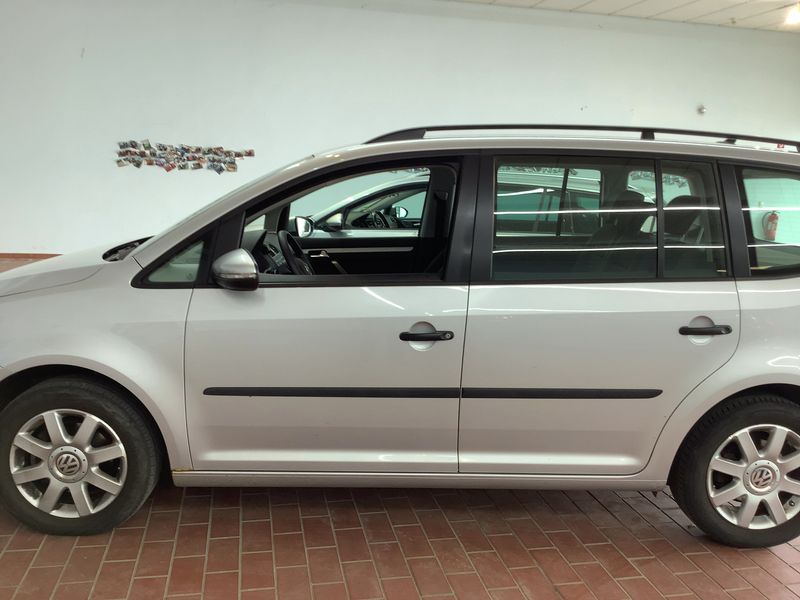 Volkswagen Touran 1.6 TDI Trendline BlueMotion Tech 2014 – снимка 4