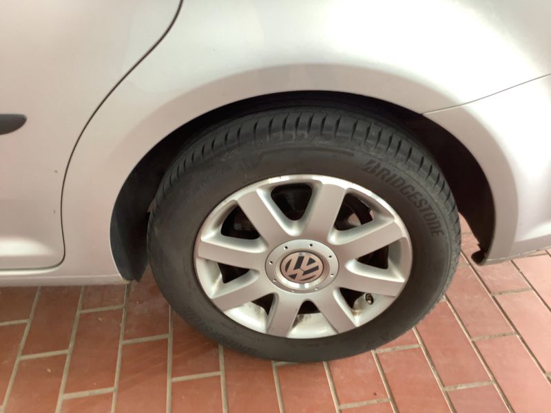 Volkswagen Touran 1.6 TDI Trendline BlueMotion Tech 2014 – снимка 5